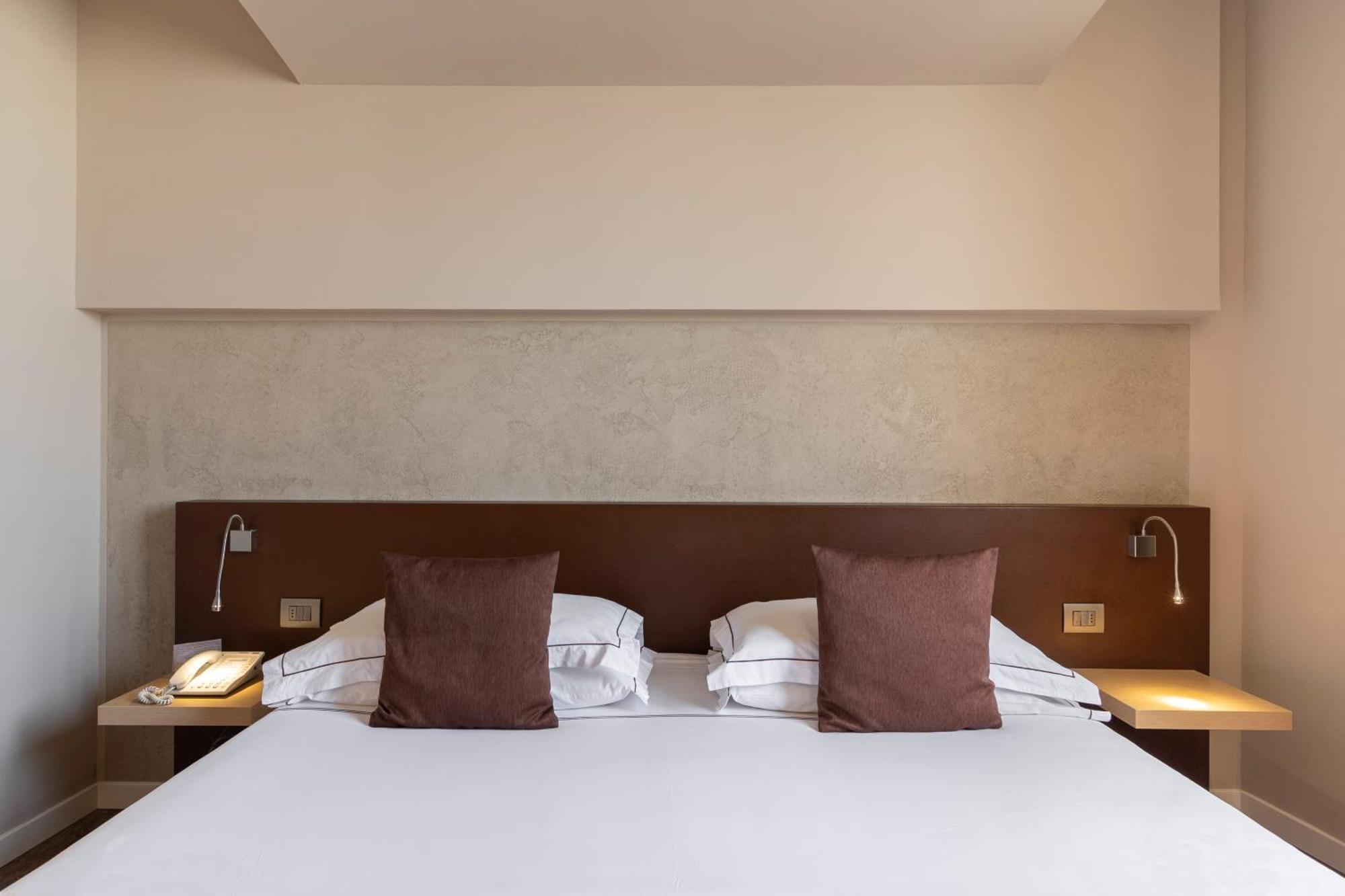 Triple Room,345439456:JPEG